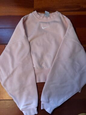 Nike Light Pink Cropped Crew Sweatshirt